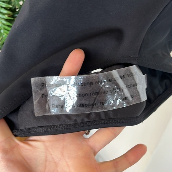 Brand New Martha Stewart Black Shaping Slimming Swimsuit One-Piece UPF 50 - Picture 9 of 15